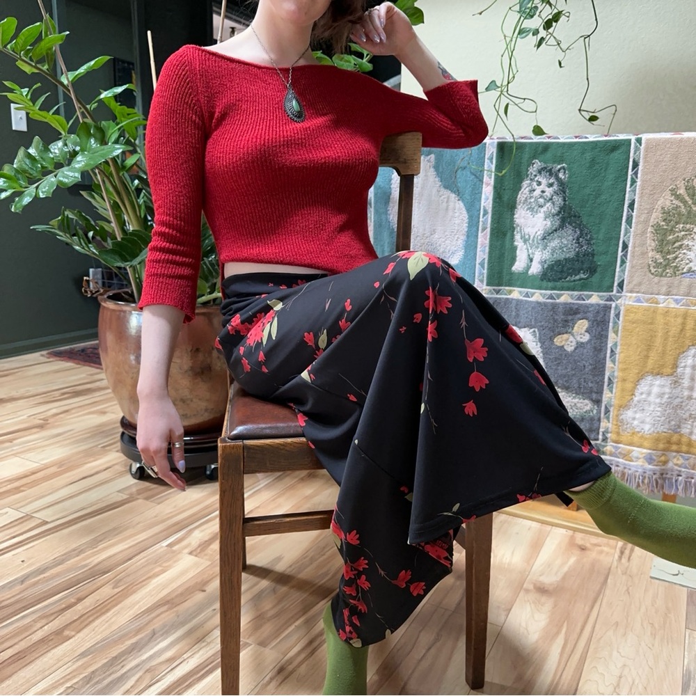 Chic Black and Red Maxi Skirt for Night Out